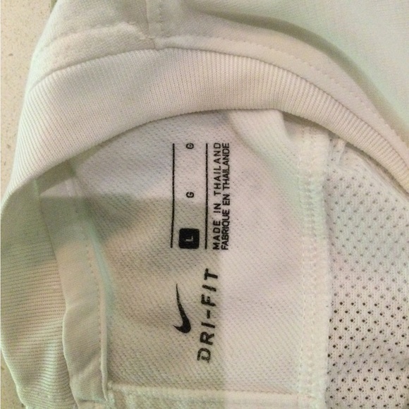 Nike sport top - Picture 2 of 5